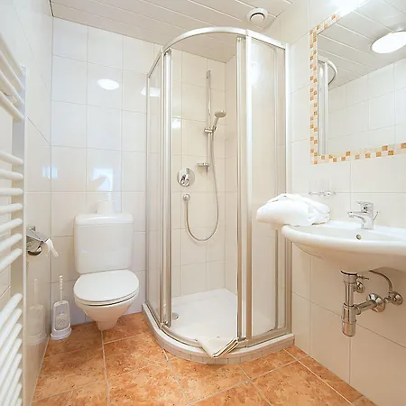 Отель Eckartauerhof