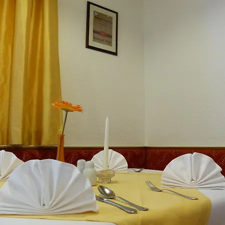 Hotel Eckartauerhof