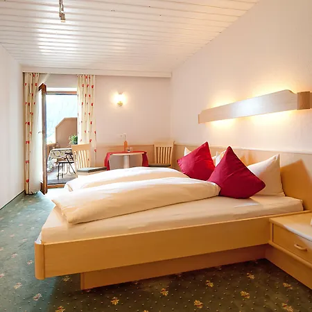 Eckartauerhof Отель 3*