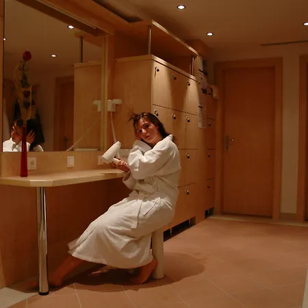 Отель Eckartauerhof 3*