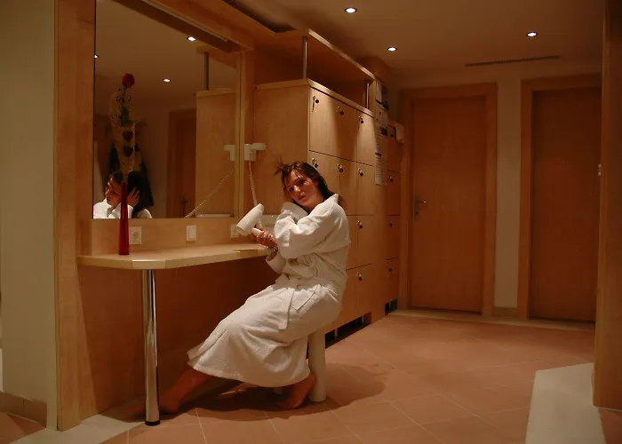 Hotel Eckartauerhof 3*