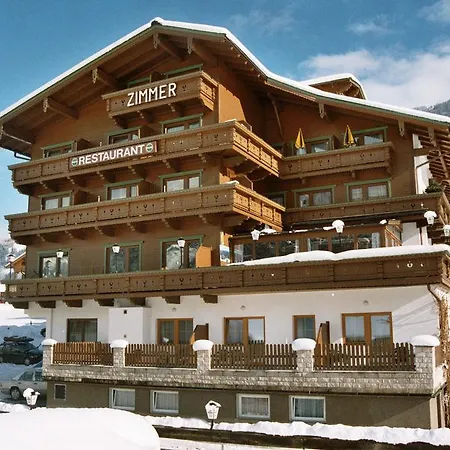 Eckartauerhof Отель 3*