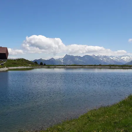 Отель Eckartauerhof Майрхофен